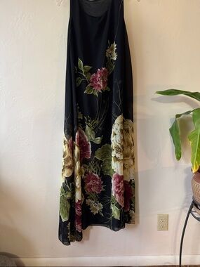 Floral Print Black Maxi dress- Elegant Garden Motif